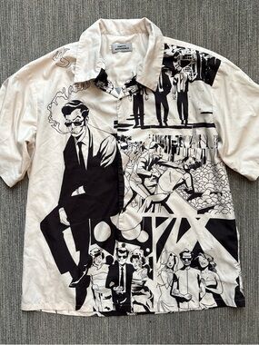 Black & White Graphic Short-Sleeve Button-Down Shirt